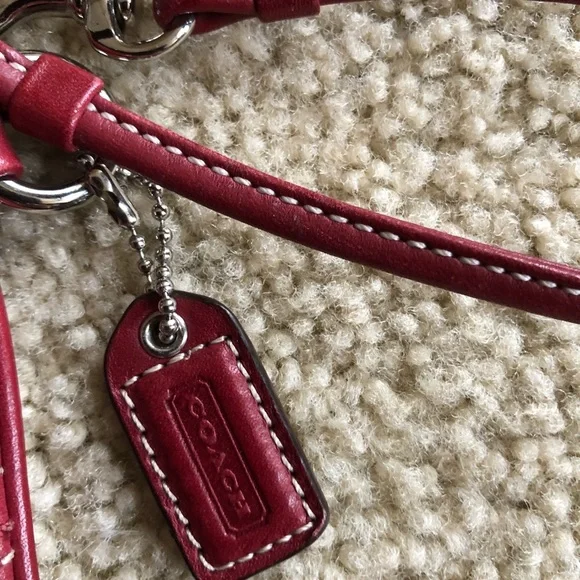 Vintage Authentic Maroon Leather Coach Wristlet Excellent - Picture 5 of 5